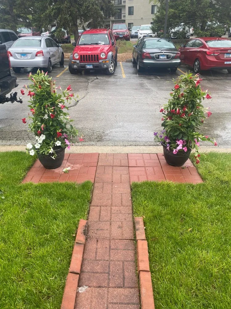 Professional yard maintenance experts serving Bolingbrook, IL - JC Lawncare, Landscaping & Snow Removal