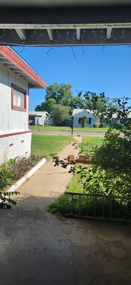 Affordable landscape design in San Angelo, TX by J&C Lawncare