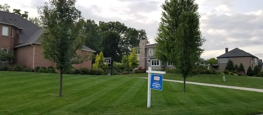 Local lawn mowing service experts serving New Baltimore, MI - JC Lawnscaping