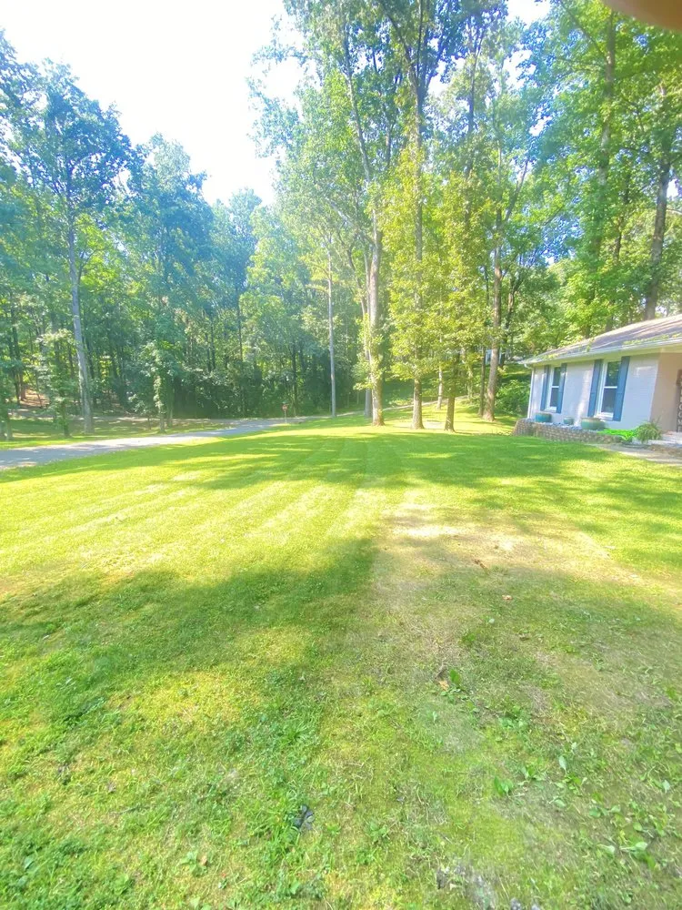 Professional garden landscaping in Hartselle, AL - JC Mowing and Yard Services