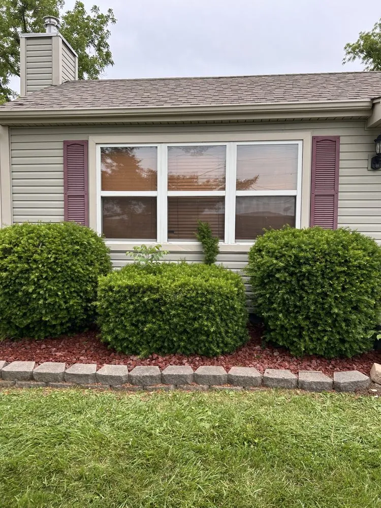 Local residential landscaping for residential properties in Troy, MO by J&C Outdoor Works