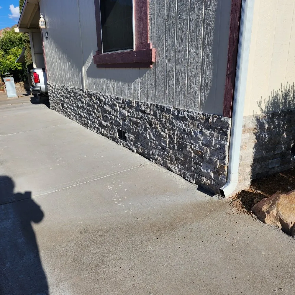 Custom lawn care service in Tucson, AZ - JC PaversAz