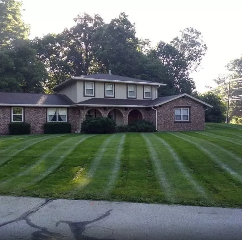 Custom lawn care service in Mastic, NY by JC Priority Lawn Maintenance