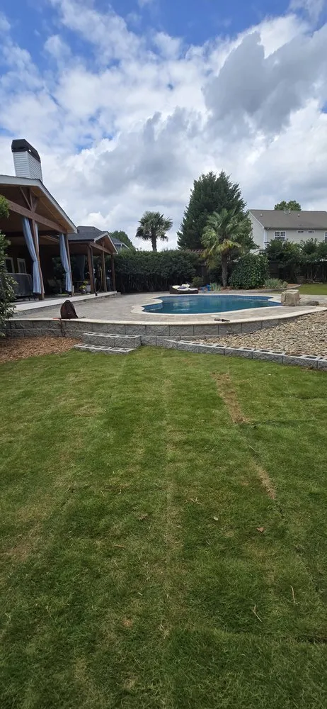 Custom garden landscaping for homes in Anderson, SC by JC Scapes