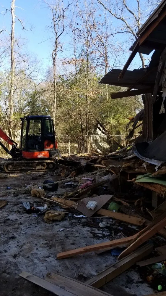 Professional landscaping services for homes in Franklinton, LA by J&C Tractor Services Plus