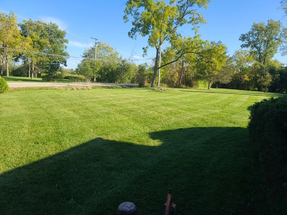 Local lawn mowing service for residential properties in Highwood, IL by JCarlos Landscaping