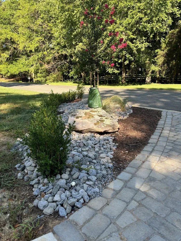 Professional lawn mowing service in Waxhaw, NC - JCD Lawn & Landscape