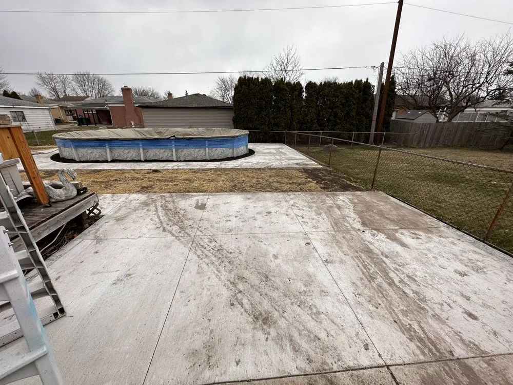 Local landscaping services in Lincoln Park, MI by JCDC Construction