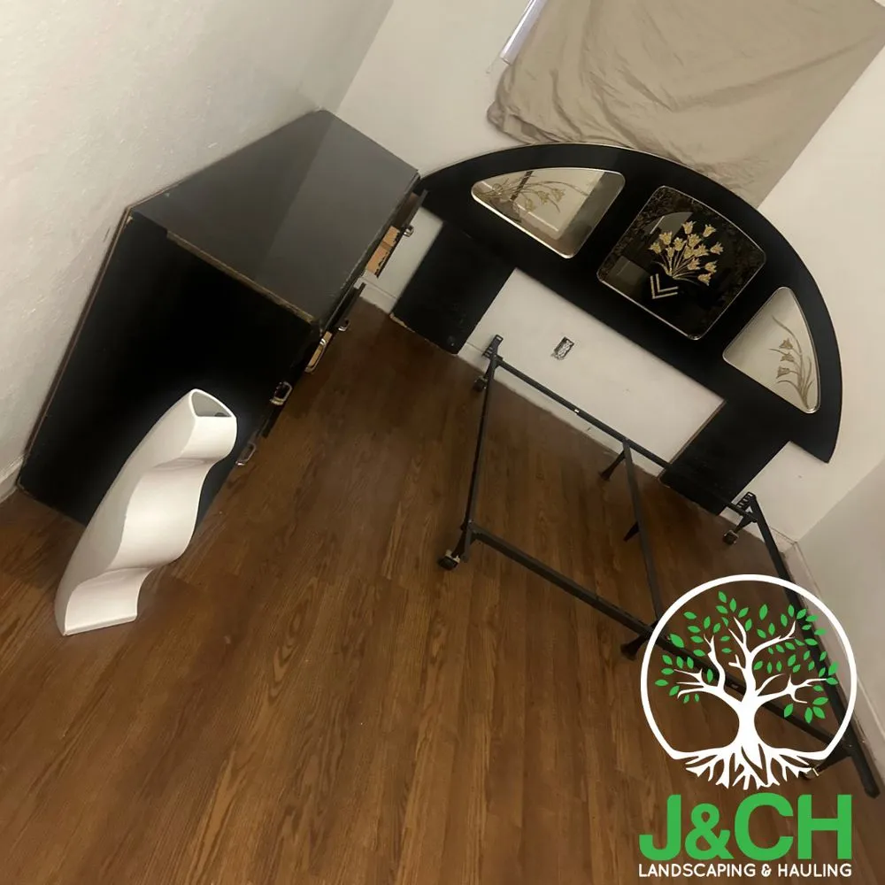 Custom lawn mowing service in Phoenix, AZ - J&CH Landscaping & Hauling