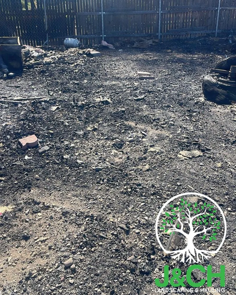 Custom garden landscaping experts serving Phoenix, AZ - J&CH Landscaping & Hauling