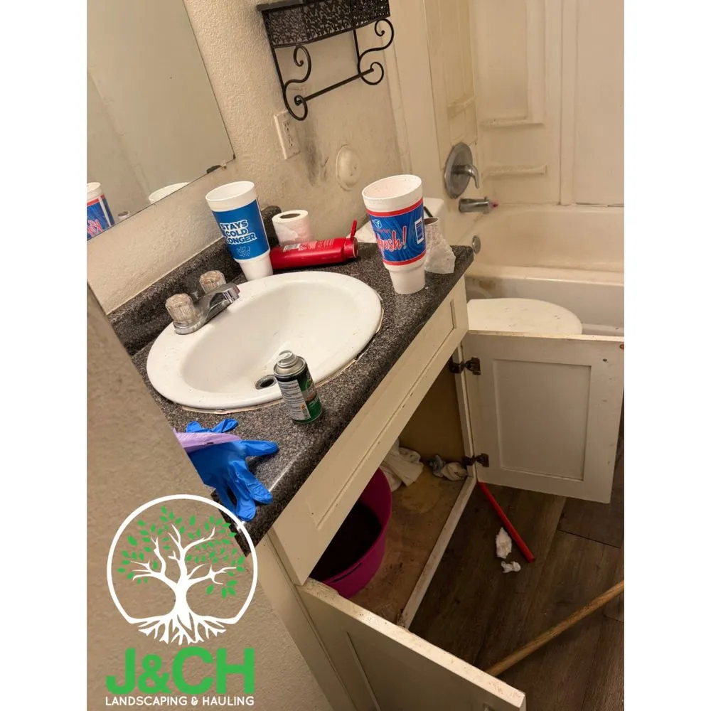 Reliable yard maintenance in Phoenix, AZ by J&CH Landscaping & Hauling