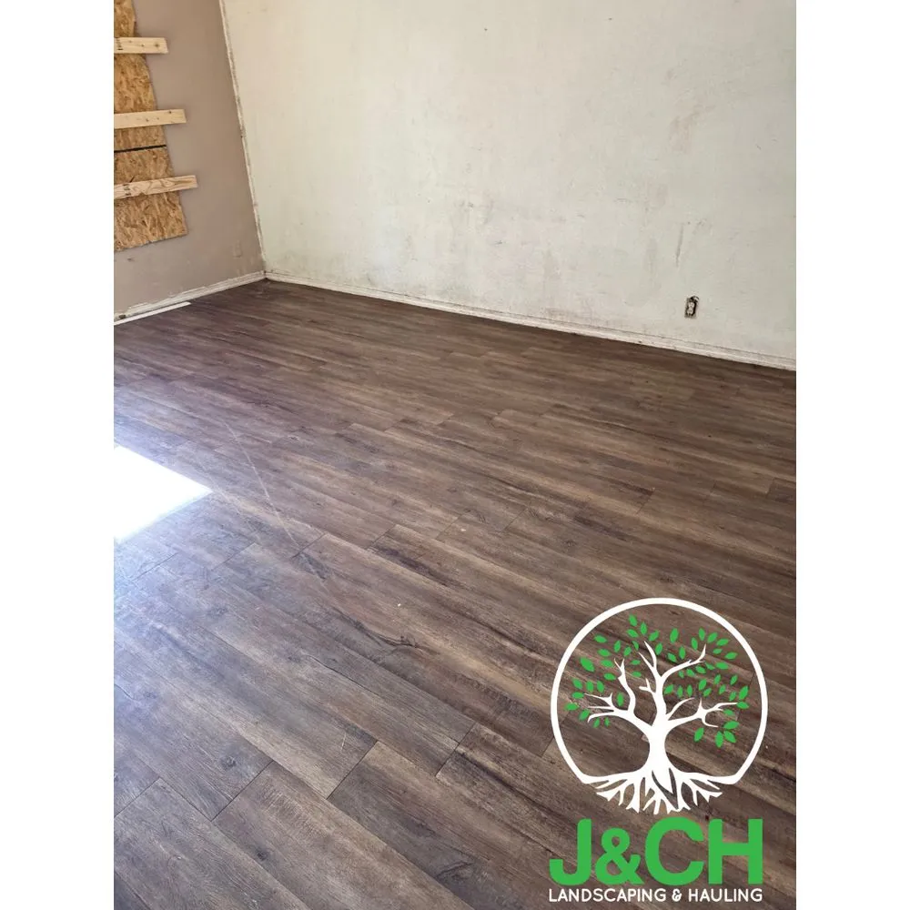 Custom lawn care service experts serving Phoenix, AZ - J&CH Landscaping & Hauling