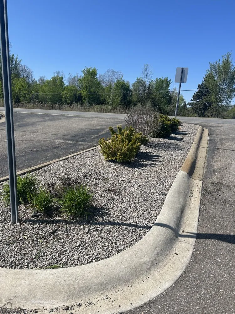 Affordable outdoor landscaping for homes in Grand Blanc, MI by JCHelton Landscaping