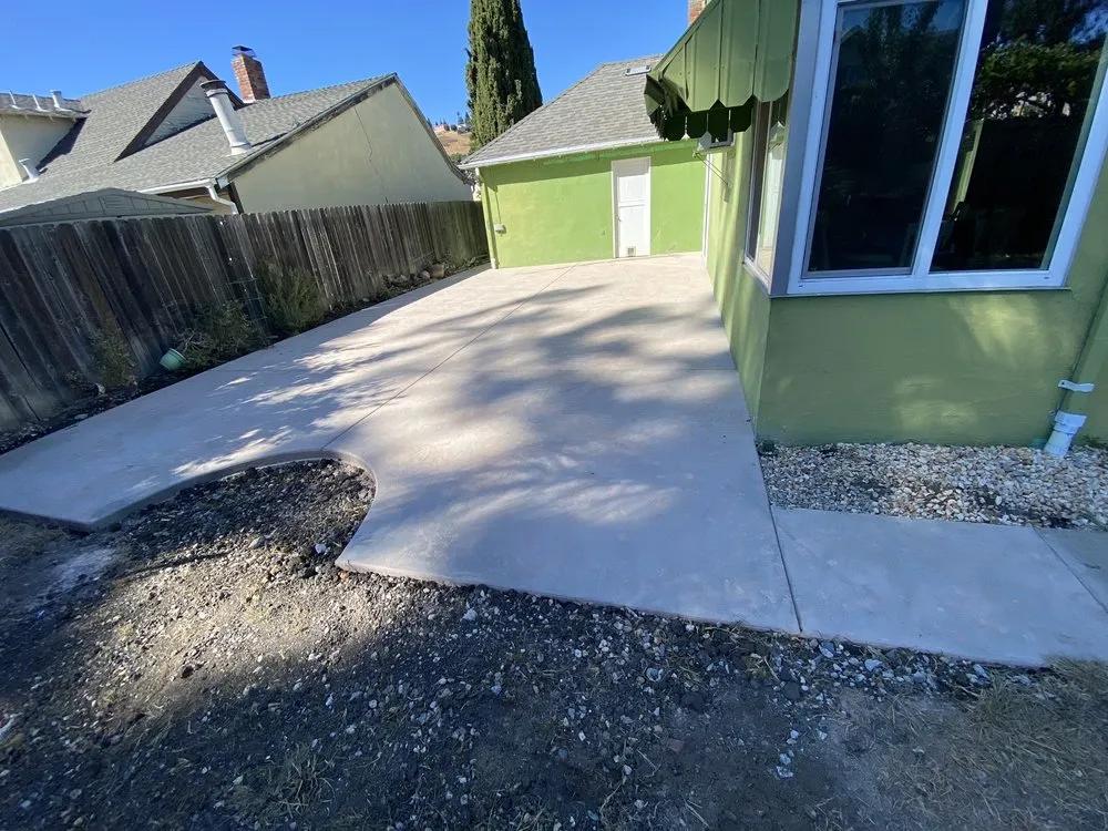 Trusted garden landscaping experts serving Pittsburg, CA - JCK Construction & Demolition