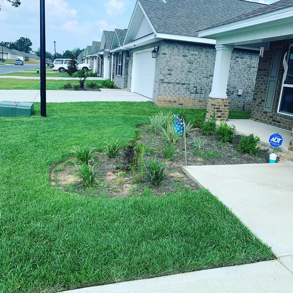Affordable garden landscaping in Pensacola, FL by JCL Landscaping