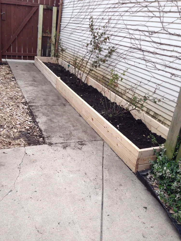 Top-rated landscaping services for beautiful yards in Chicago, IL by JCO Lawn Care Service