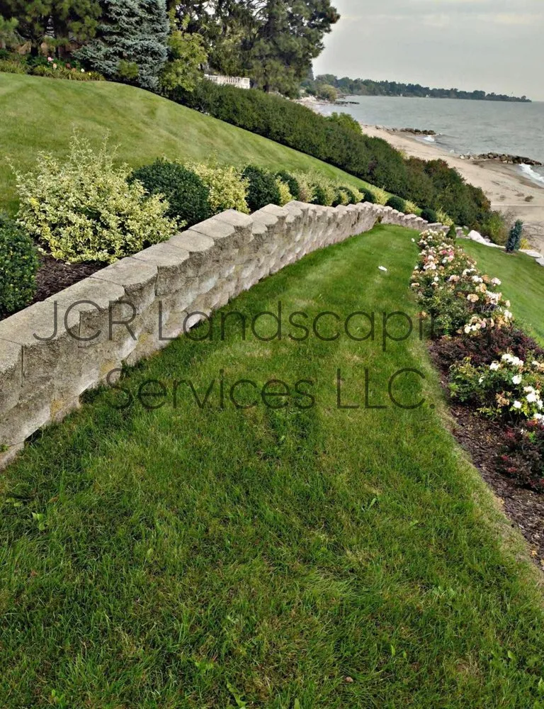 Professional garden landscaping experts serving Racine, WI - JCR Landscaping Services