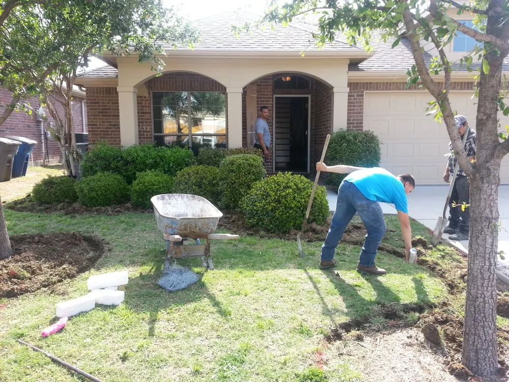 Custom garden landscaping in Frisco, TX by JC's Landscaping