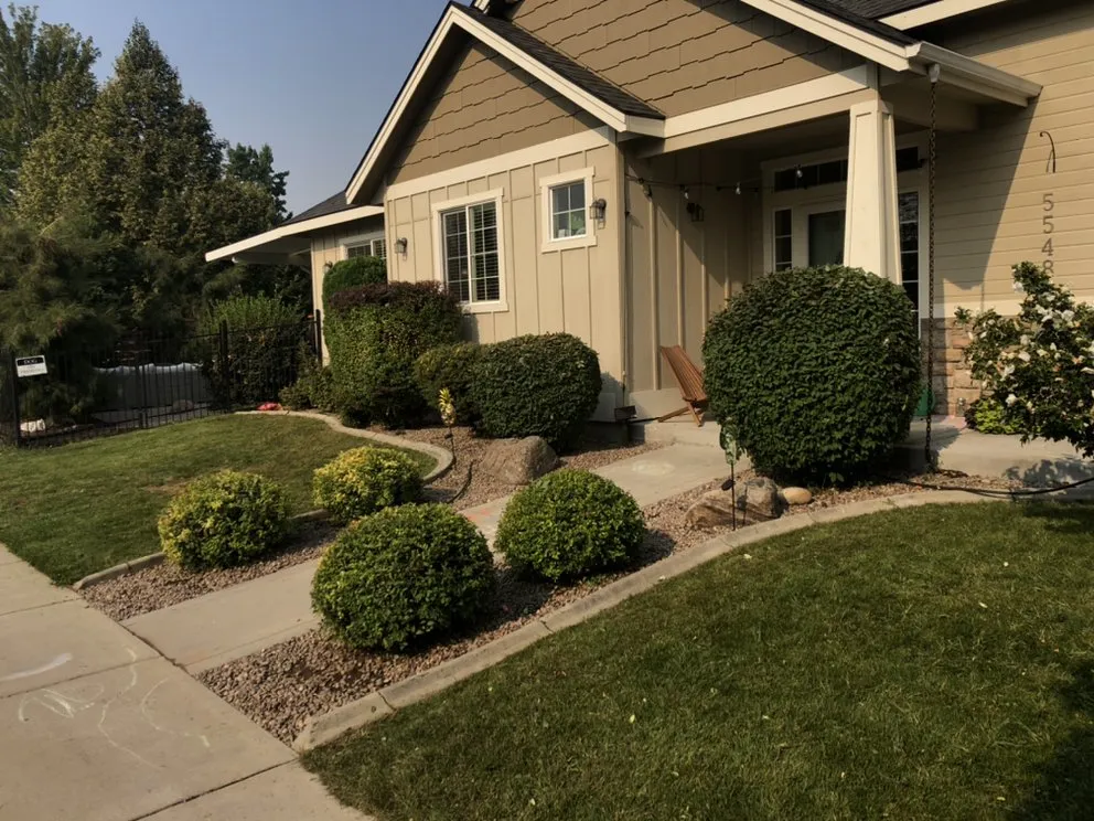 Professional yard cleanup service in Meridian, ID - JCS Landscaping