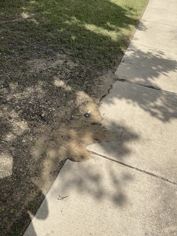 Reliable yard maintenance in Plano, TX by JC's Landscaping