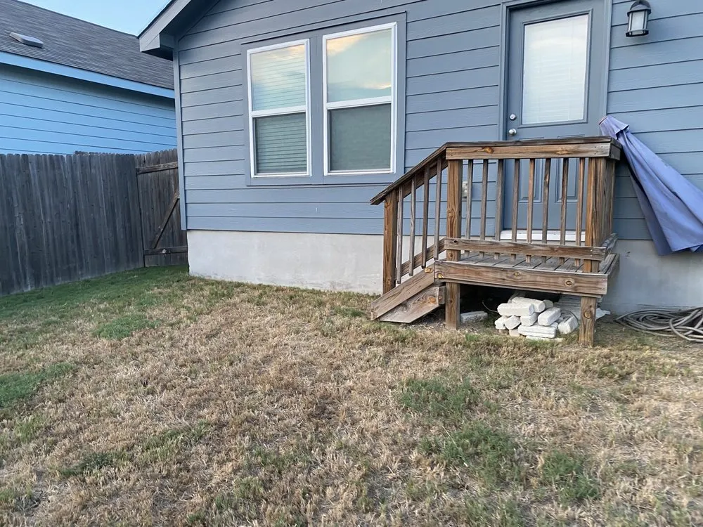 Professional yard maintenance in Universal City, TX - JC’s Lawn and Home Services