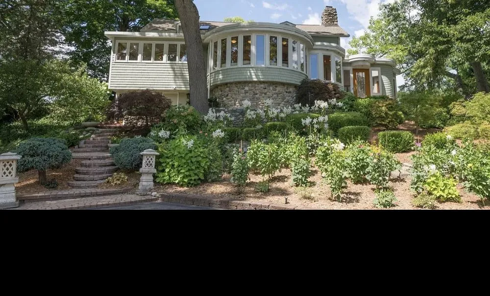 Custom garden landscaping for beautiful yards across Chelsea, MI - Jc’s lawn care and landscape