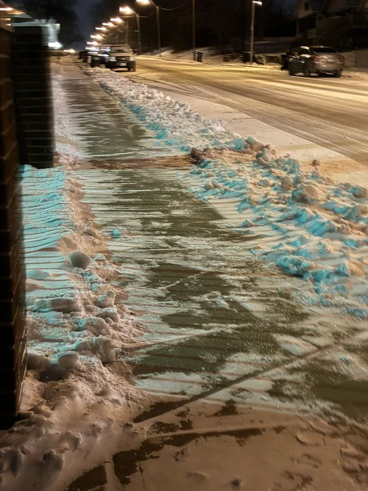 Reliable lawn care service in Kansas City, MO by JC's Personal Lawn Care