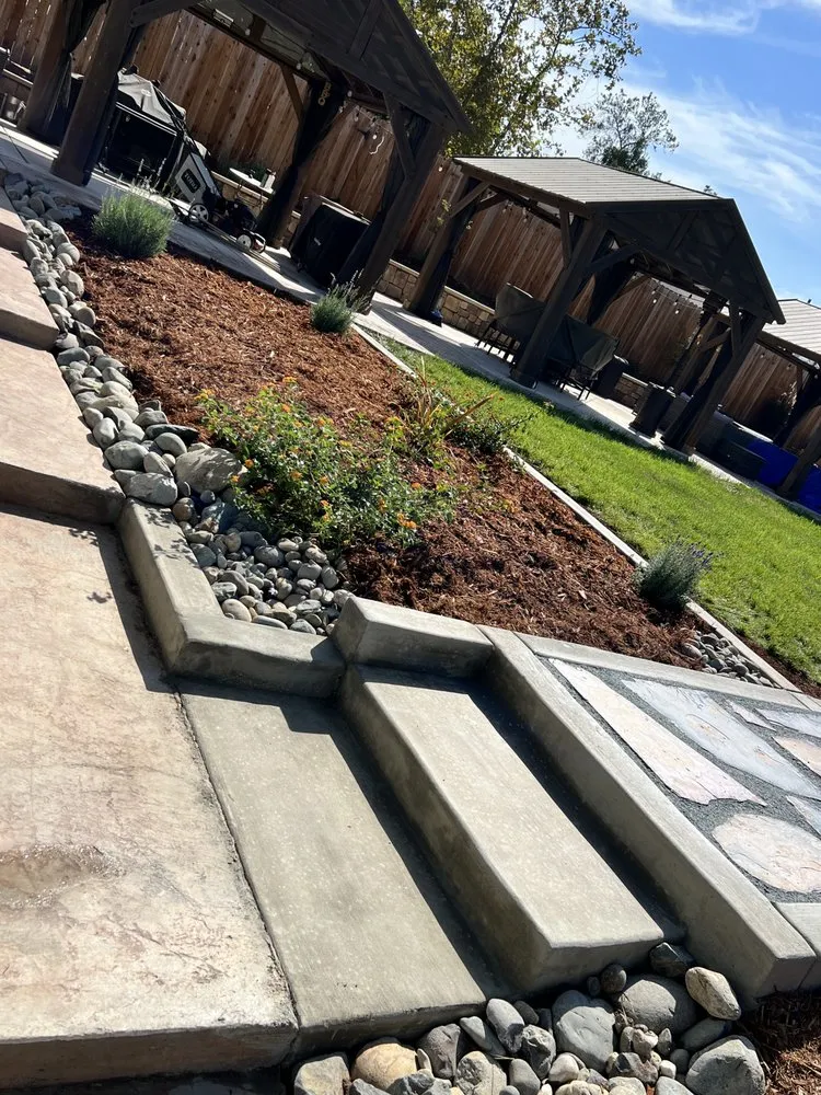 Affordable yard cleanup service experts serving Sacramento, CA - JCVV Landscaping