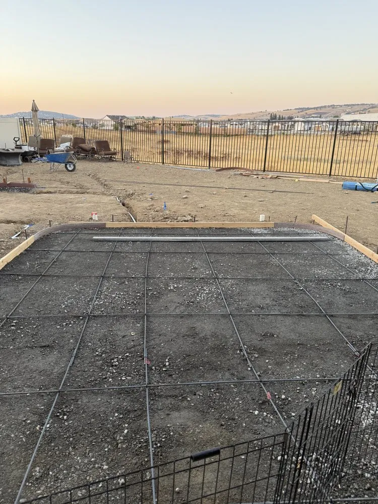 Trusted yard cleanup service experts serving Sacramento, CA - JCVV Landscaping