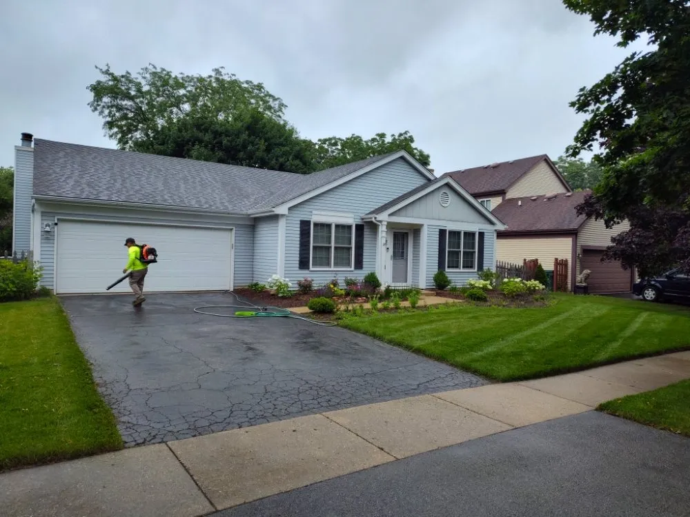 Professional residential landscaping in Waukegan, IL - JD & C Big Services