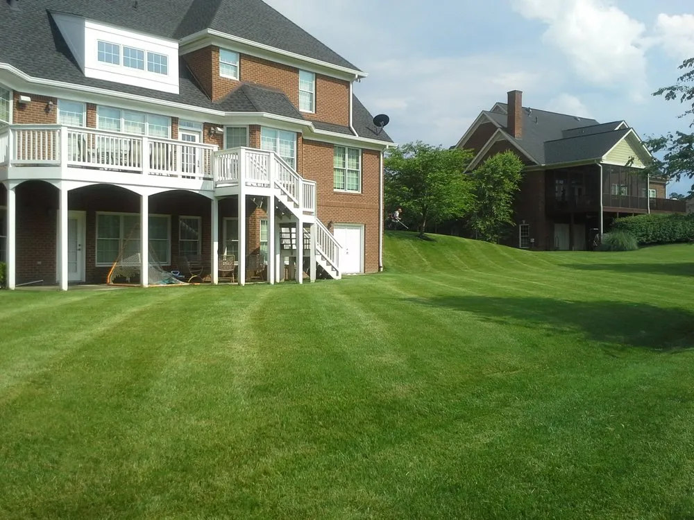 Local garden landscaping experts serving Knoxville, TN - JD Jones Lawn and Property