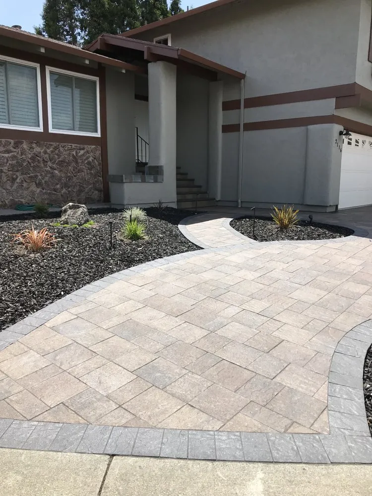 Custom residential landscaping experts serving Brentwood, CA - JD Landscape