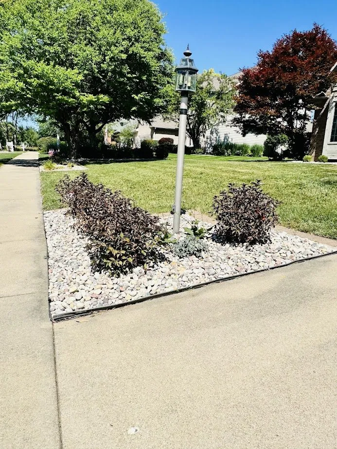 Reliable outdoor landscaping experts serving Chillicothe, IL - J&D Landscape