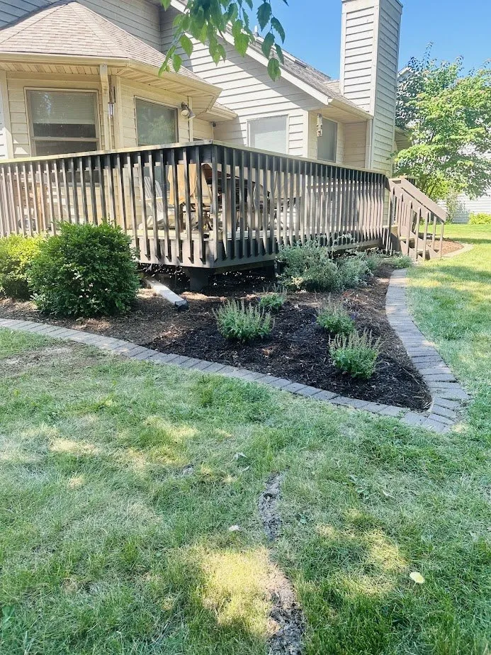 Expert yard cleanup service in Chillicothe, IL by J&D Landscape