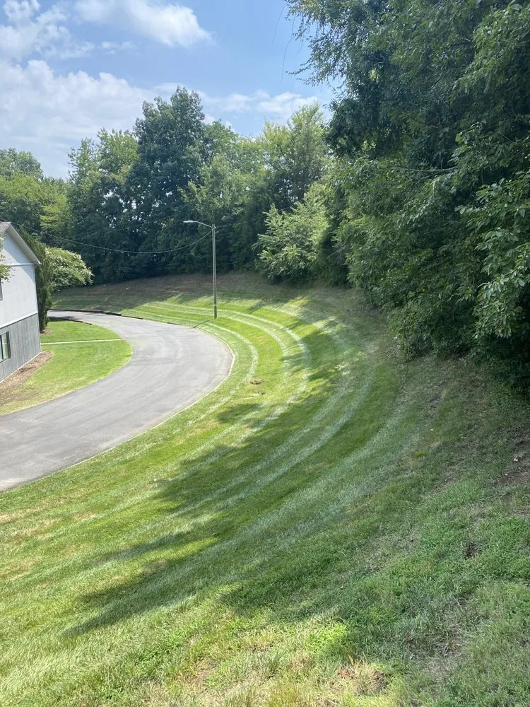 Reliable lawn mowing service experts serving China Grove, NC - J&D Landscaping