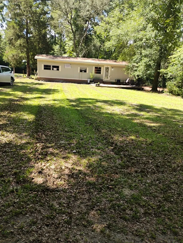 Reliable yard cleanup service for outdoor upgrades across Fort White, FL - J&D Landscaping