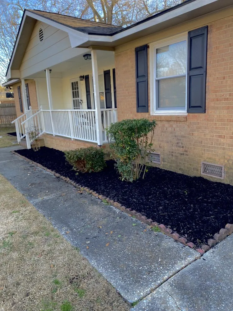 Custom yard maintenance experts serving Fayetteville, NC - JD Landscaping Lawncare and Clearing