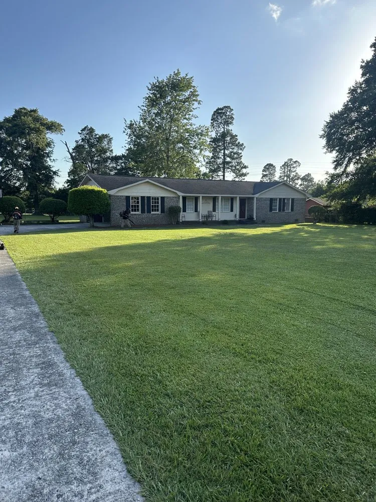 Reliable lawn care service for beautiful yards across Orangeburg, SC - J&D Landscaping