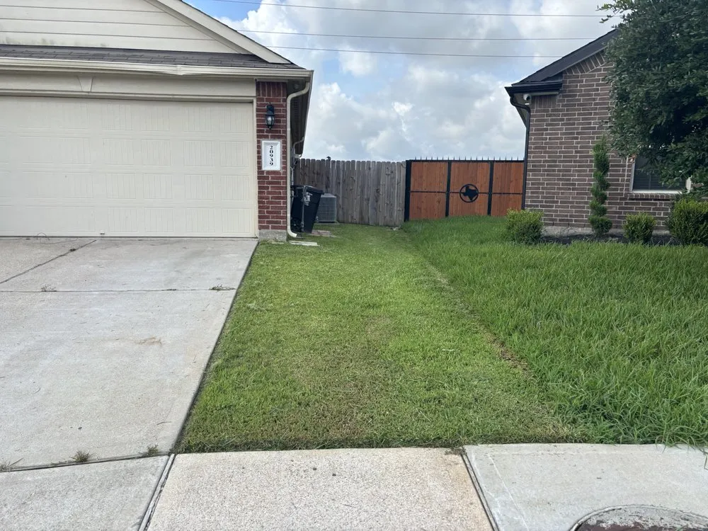 Top-rated yard maintenance experts serving Cleveland, TX - Jd Lawn Care