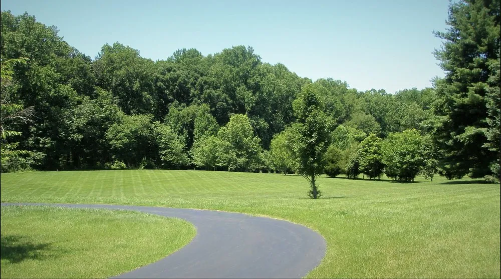 Top-rated yard maintenance for beautiful yards in Manassas, VA by JD Lawn Services