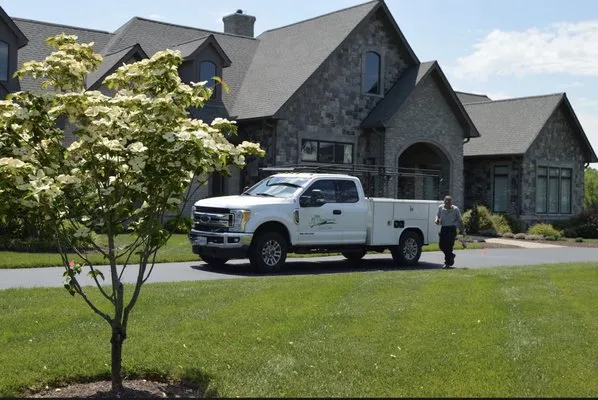 JD Lawn Services Logo