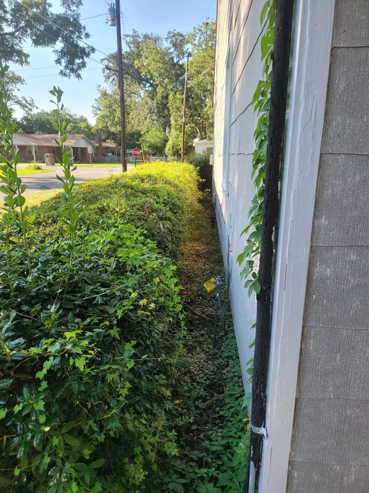 Local garden landscaping for homes across Hazlehurst, GA - J&D Lopez Lawn & Landscaping Services