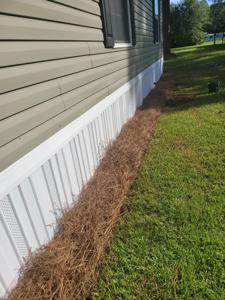 Top-rated lawn mowing service with custom design in Hazlehurst, GA by J&D Lopez Lawn & Landscaping Services