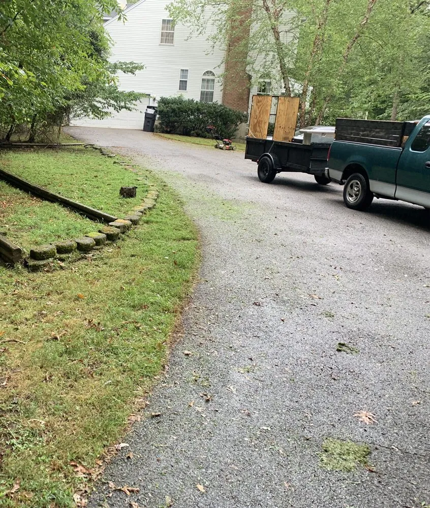 Professional lawn care service in Annapolis, MD by J&D Power washing and Landscaping