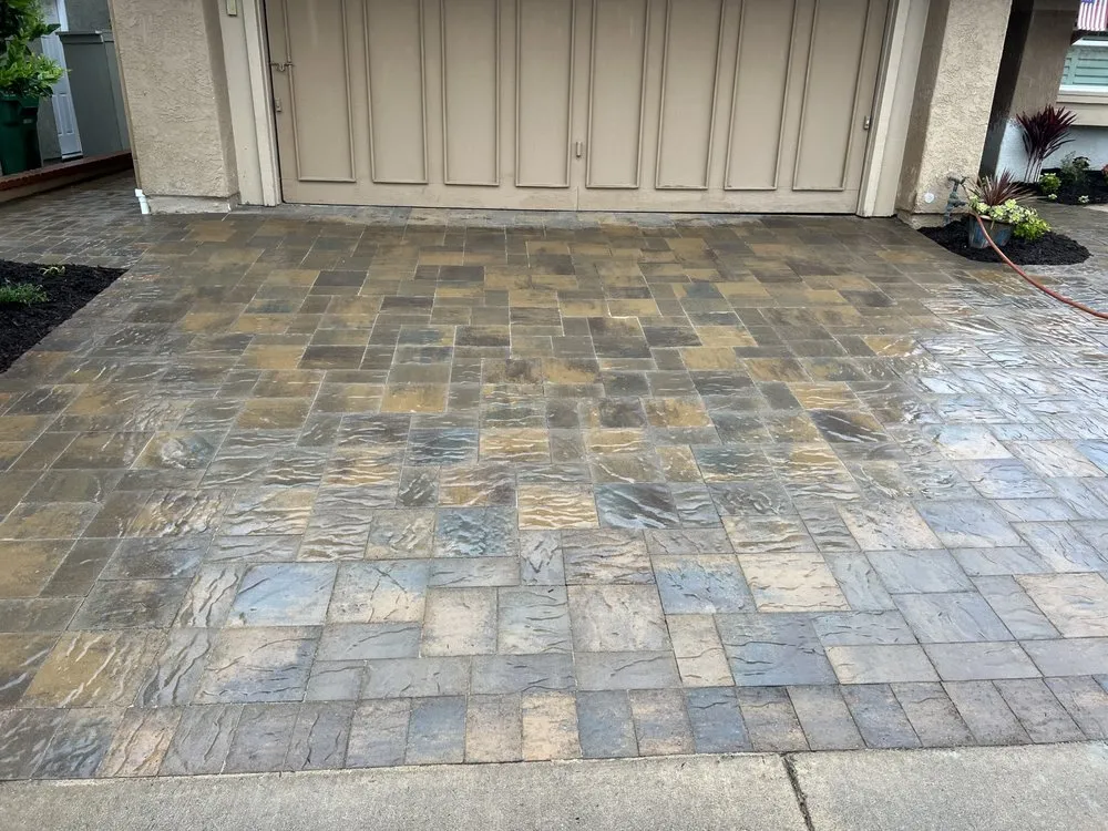 Affordable garden landscaping in Costa Mesa, CA by JDG Landscaping