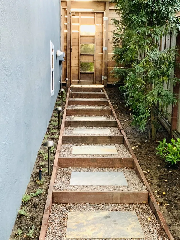 Reliable lawn care service experts serving Redwood City, CA - JDH Garden Services