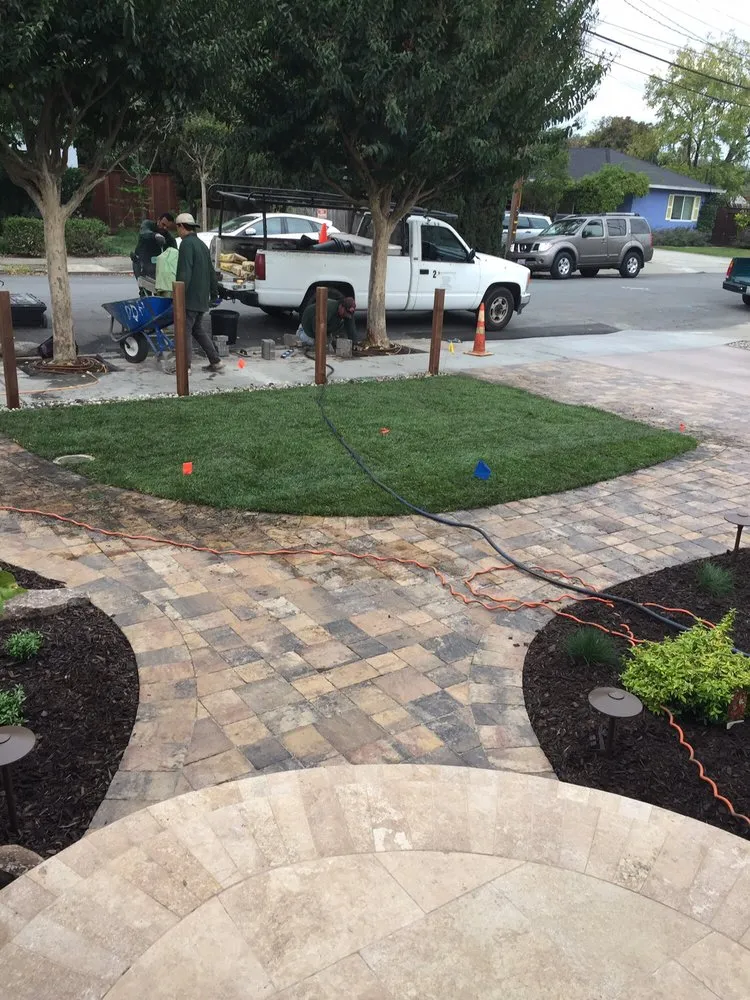 Top-rated yard cleanup service for homes in Redwood City, CA by JDH Garden Services
