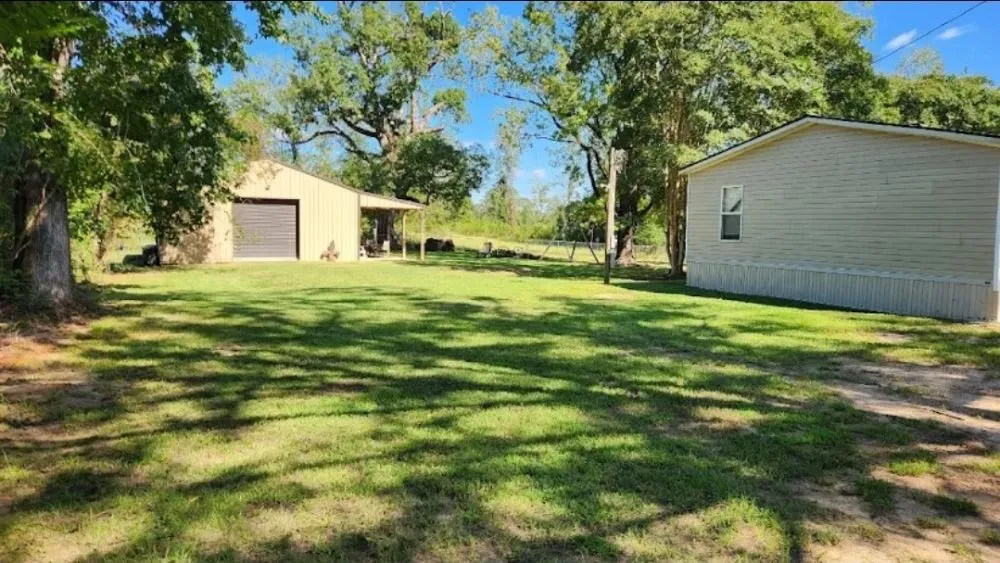 Affordable outdoor landscaping in Hornbeck, LA - JDH Lawn Care