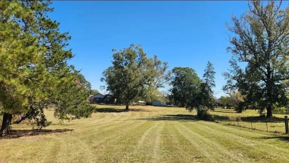 Top-rated landscape design in Hornbeck, LA by JDH Lawn Care