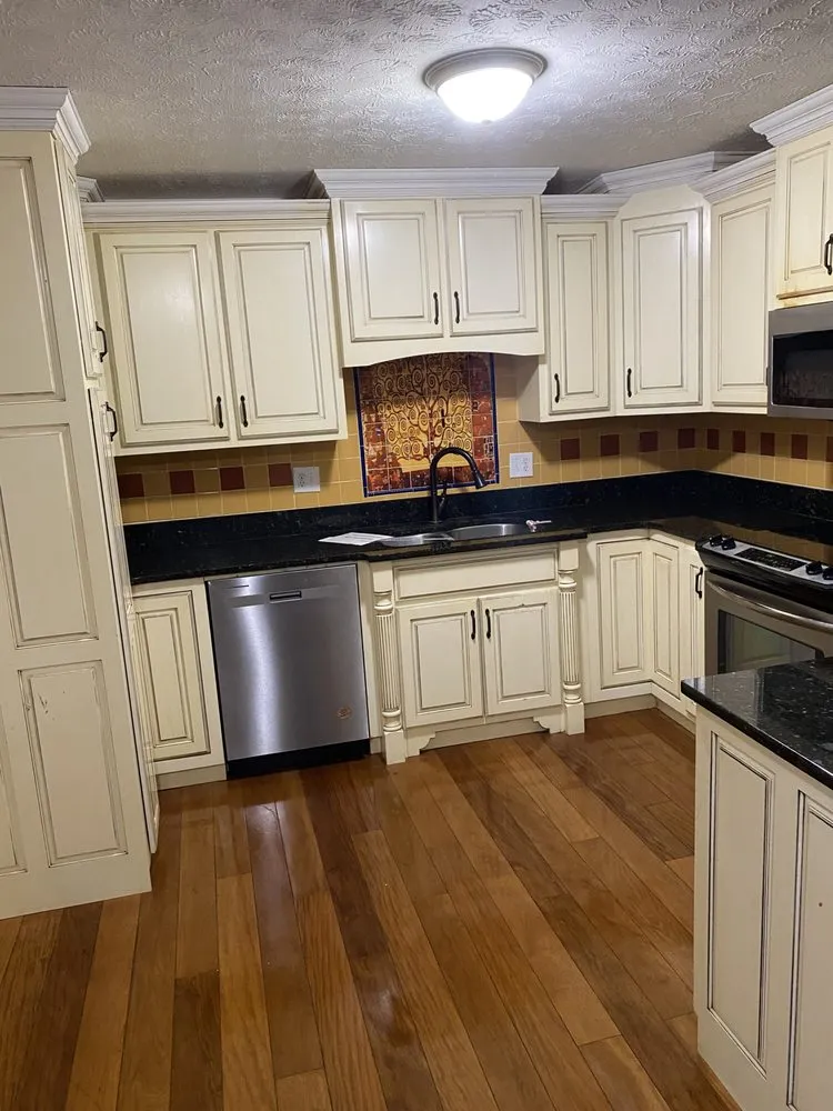 Custom lawn care service for residential properties in Birmingham, AL by JDI Cleaning Service